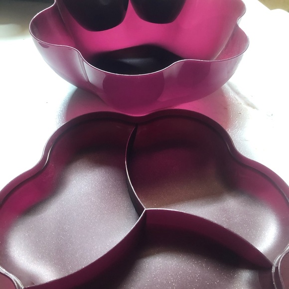 New Tupperware Chip and dip Bowl /veggie dip tray! Many uses . - Picture 4 of 4